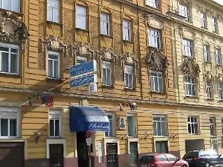Schonbrunn Hotel